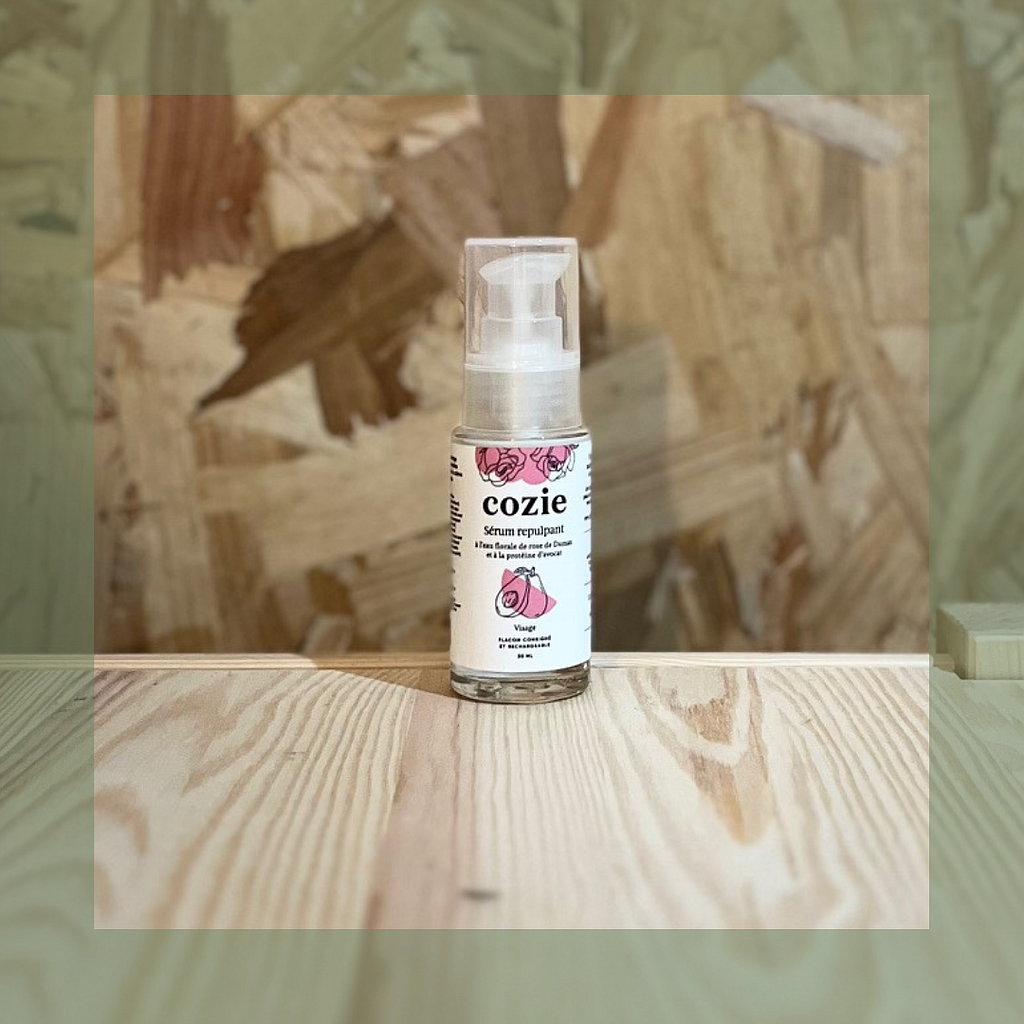 Sérum Repulpant À L’Eau Florale De Rose Et À La Protéine D’Avocat Cozie